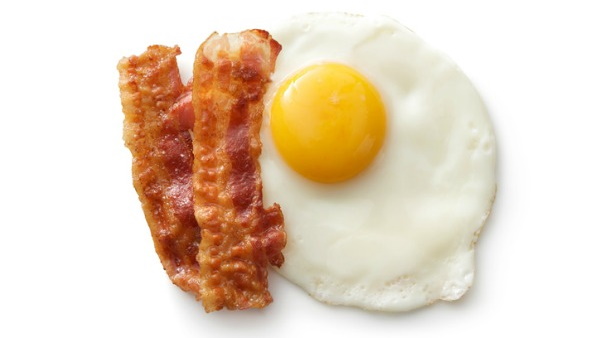 Мифы о еде: желток яиц содержит холестерин.